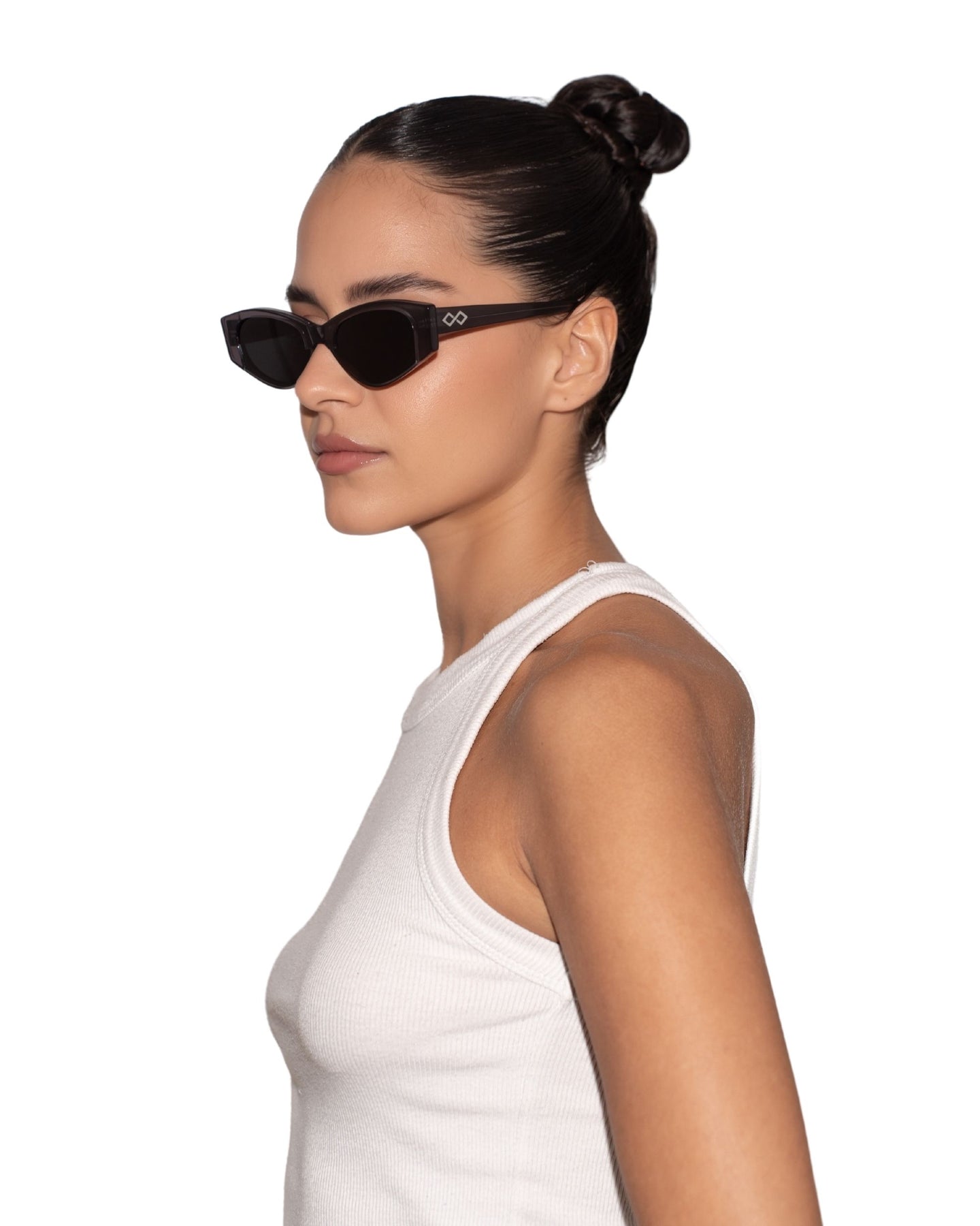 Shop Dixy Sunglasses in Smoky Grey Colour – Available Online in USA, UK, Canada & United Arab Emirates